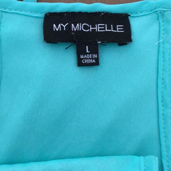 My Michelle light green dress with embroidered front. - Picture 4 of 4